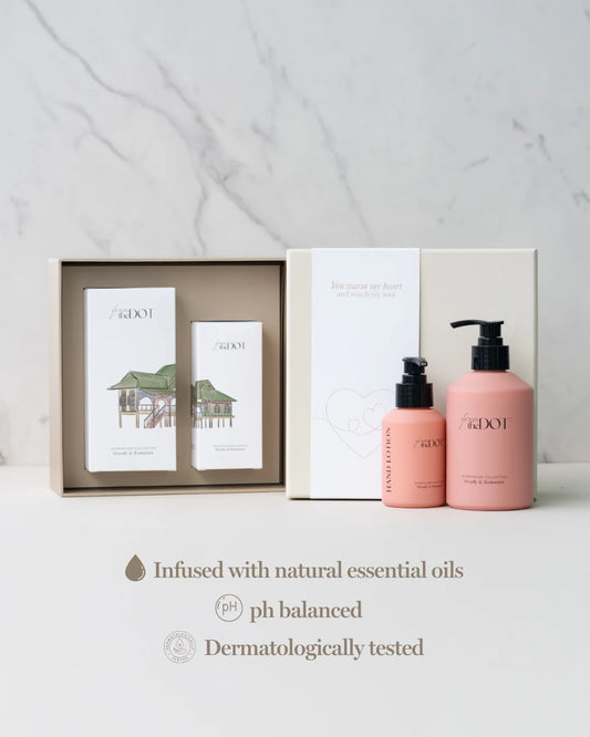 Woody & Romantic Duo Gift Set With LOVE Sleeve